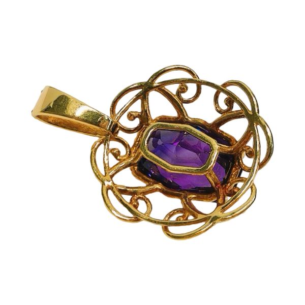 14K Yellow Gold 9.5ct Amethyst Estate Pendant Image 3 Joint Venture Jewelry Cary, NC