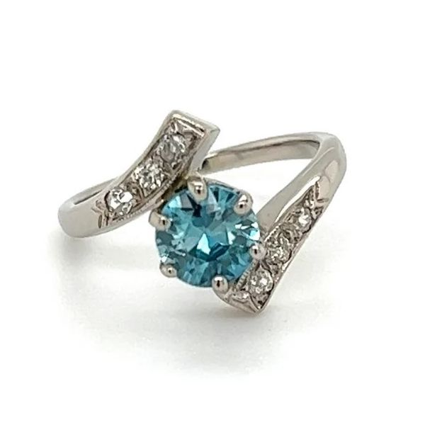 BLUE TOPAZ & DIAMOND RING |