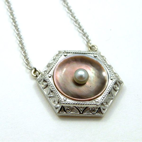 Vintage Mother of Pearl Necklace Joint Venture Jewelry Cary, NC