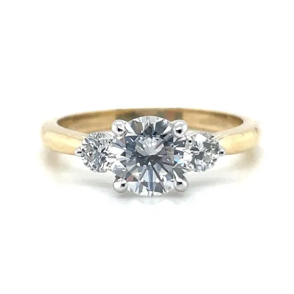 Diamond engagement rings