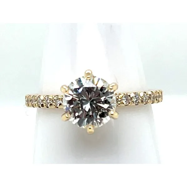 Diamond engagement rings