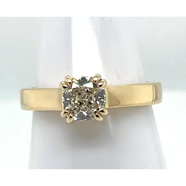 Diamond engagement rings