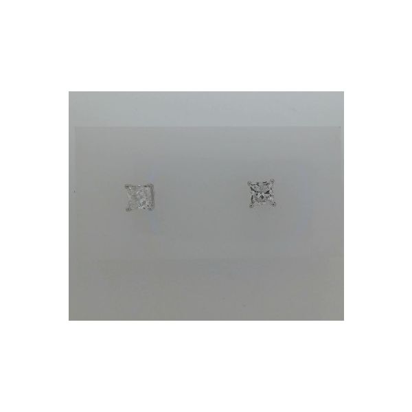 Lab Grown Diamond Earrings J. Parkerson Jewelers Starkville, MS