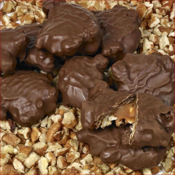 Ruth Hunt Derbies Pecan Turtles 8 Ounce Box Image 2 J. Schrecker Jewelry Hopkinsville, KY