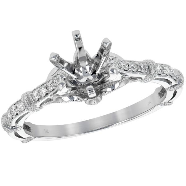 Vintage Design Diamond Ring J. Thomas Jewelers Rochester Hills, MI