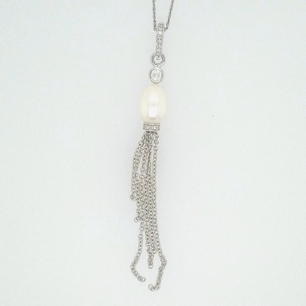 18 Karat Pearl Tassel Pendant J. Thomas Jewelers Rochester Hills, MI