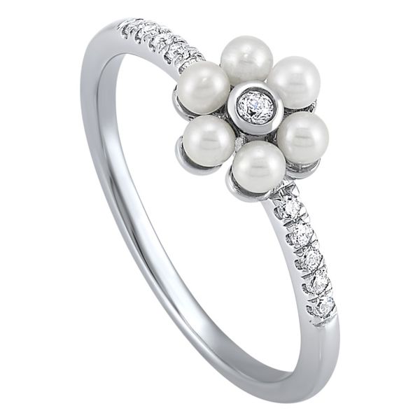 Diamond and Pearl Ring J. Thomas Jewelers Rochester Hills, MI