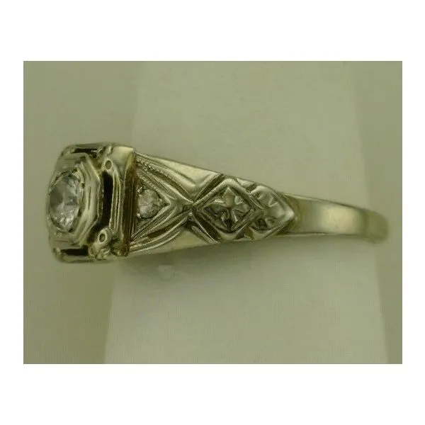Engagement Ring Image 2 Joint Venture Estate Jewelry Charleston, SC