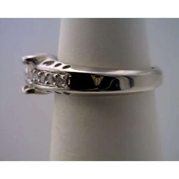 Engagement Ring Image 2 Joint Venture Estate Jewelry Charleston, SC