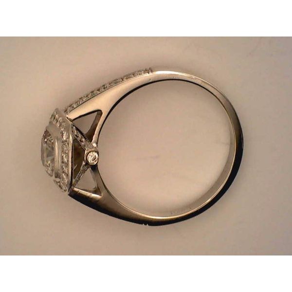 Engagement Ring Image 3 Joint Venture Estate Jewelry Charleston, SC