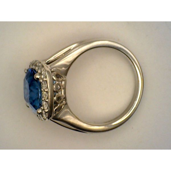 Colored Stone Rings / Pearl Rings Image 3 Joint Venture Estate Jewelry Charleston, SC