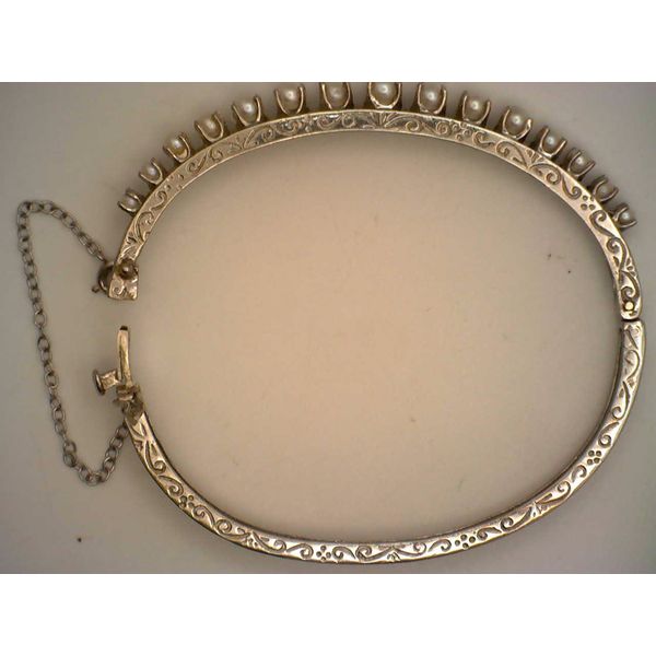 Colored Stone  / Pearl Bracelets Image 2 Joint Venture Estate Jewelry Charleston, SC