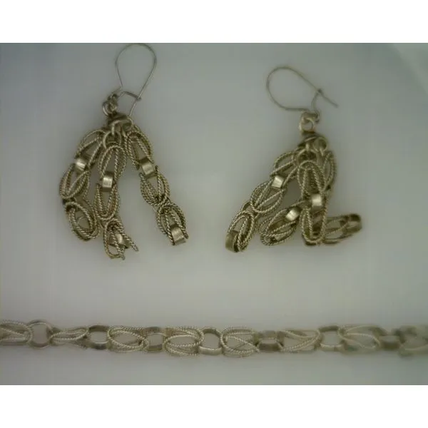 Gold, Silver, Platinum & Other Necklaces Image 2 Joint Venture Estate Jewelry Charleston, SC