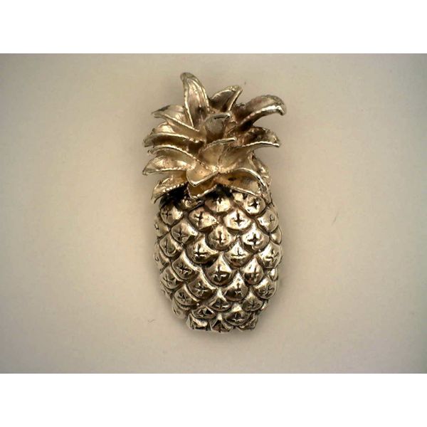 Gold, Silver, Platinum & Other Pins & Brooches Joint Venture Estate Jewelry Charleston, SC