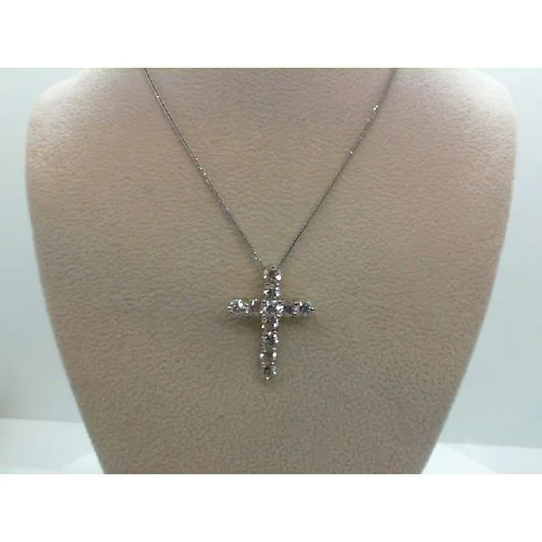 pendant Keegan's Jewelers Norwood, MA