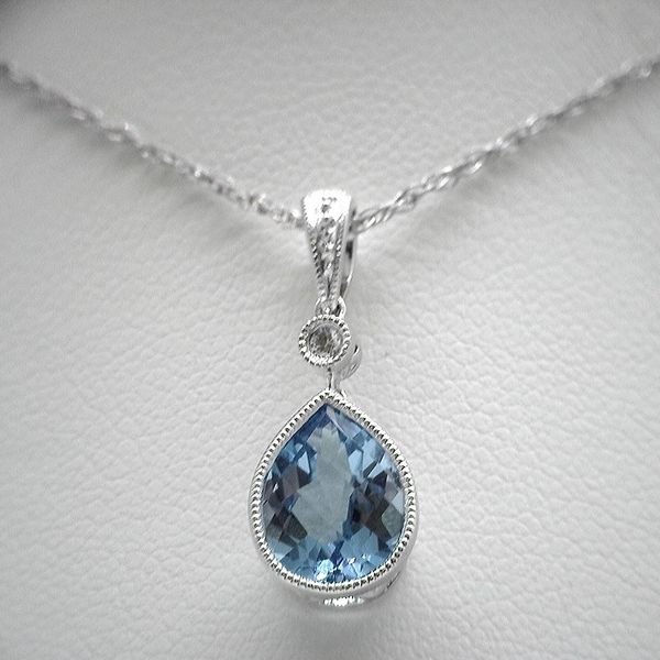 Pendants Keegan's Jewelers Norwood, MA