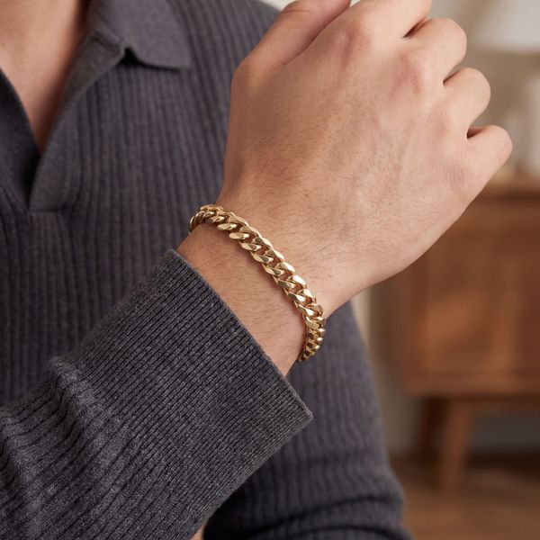 14K Yellow Gold Link Bracelet Image 2 Kevin's Fine Jewelry Totowa, NJ