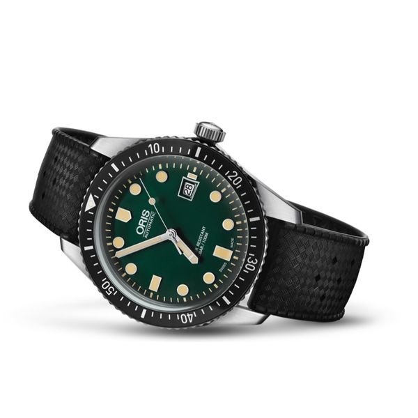 Oris Divers 65 40mm, Green Dial, Bronze Outside Turning Top Ring, Black Caoutchouc Strap Kevin's Fine Jewelry Totowa, NJ