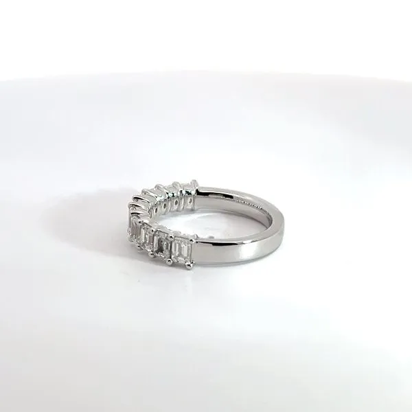 14K White Gold Emerald Diamond Band Image 2 Kirk & Company Jewelers, Inc Milford, OH