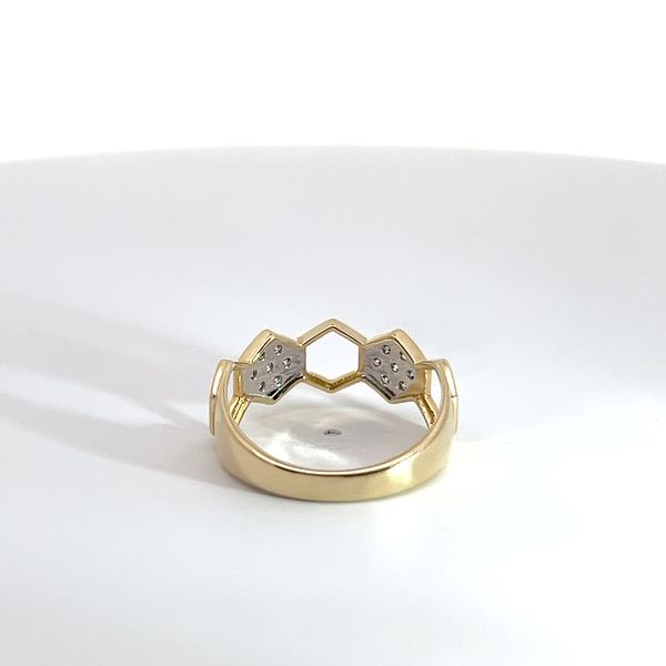 14K Yellow Gold Diamond Hexagon Band Image 3 Kirk & Company Jewelers, Inc Milford, OH