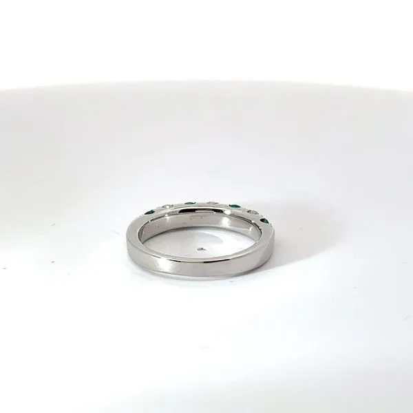 14K White Gold Alternating Emerald and Diamond Band Image 3 Kirk & Company Jewelers, Inc Milford, OH