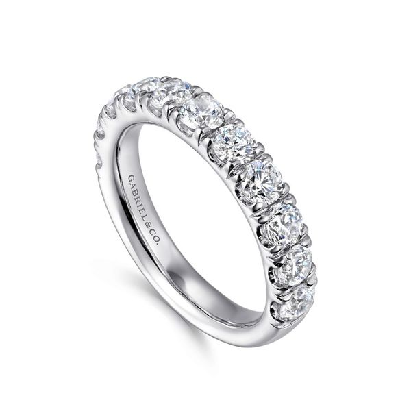 14K White Gold 11 Stone French Pave Set Diamond Wedding Band Image 3 Koerbers Fine Jewelry Inc New Albany, IN
