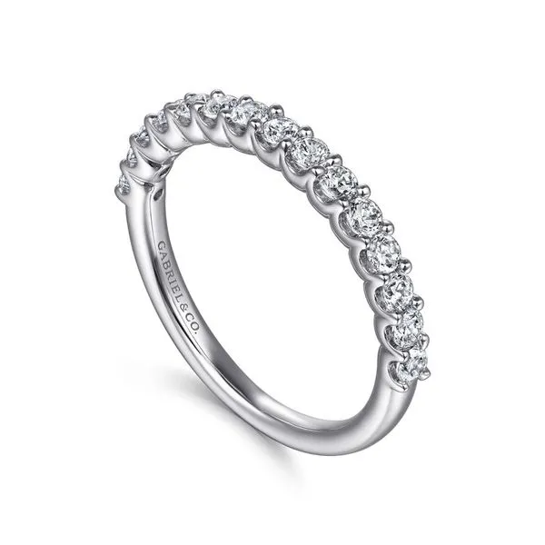 14K White Gold Shared Prong Set Diamond Wedding Band Image 3 Koerbers Fine Jewelry Inc New Albany, IN