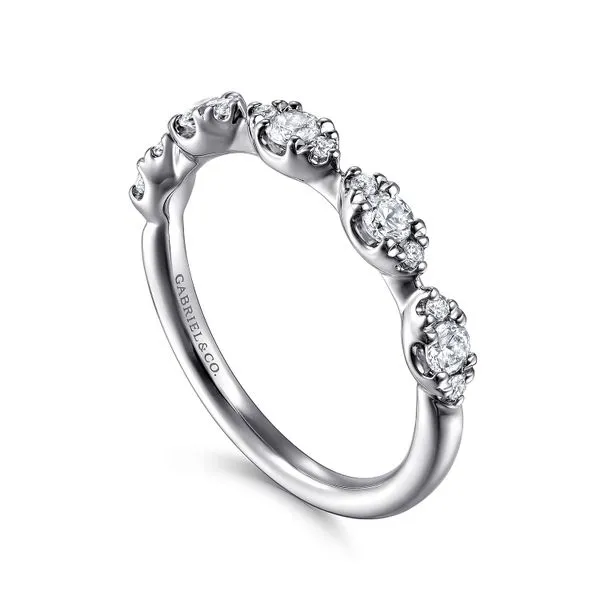14K White Gold 15 Stone Diamond Wedding Band Image 3 Koerbers Fine Jewelry Inc New Albany, IN