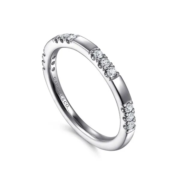 14K White Gold 9 Stone Diamond Wedding Band Image 3 Koerbers Fine Jewelry Inc New Albany, IN