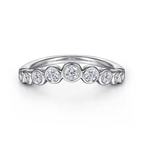 14K White Gold 11 Stone Curved Diamond Wedding Band Koerbers Fine Jewelry Inc New Albany, IN