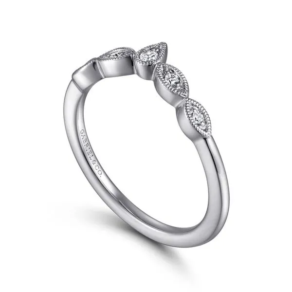 14K White Gold Curved Gold Diamond Anniversary Band Image 3 Koerbers Fine Jewelry Inc New Albany, IN