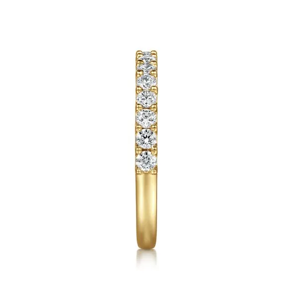 14K White Gold Shared Prong Set Diamond Wedding Band Image 4 Koerbers Fine Jewelry Inc New Albany, IN