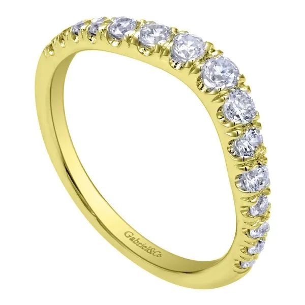 14K Yellow Gold Curved Diamond Wedding Band Image 2 Koerbers Fine Jewelry Inc New Albany, IN