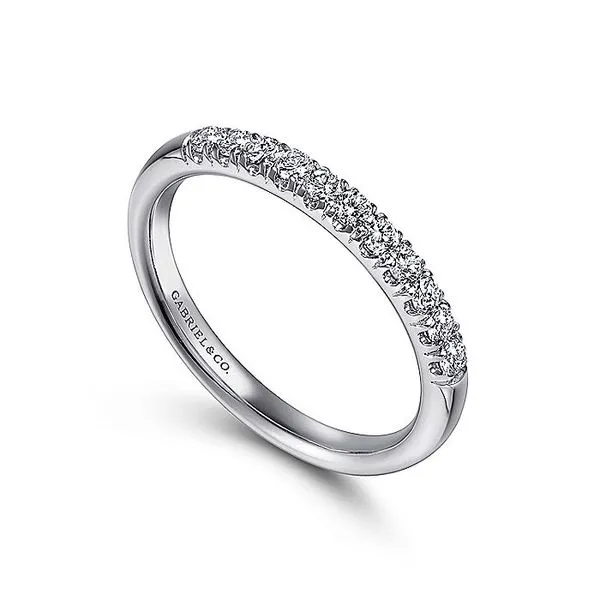 14K White Gold 11 Stone French Pavé Diamond Wedding Band Image 3 Koerbers Fine Jewelry Inc New Albany, IN