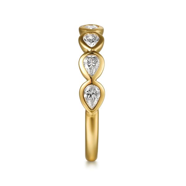 14K Yellow Gold Bezel Pear Shape 7 Stone Diamond Anniversary Band Image 4 Koerbers Fine Jewelry Inc New Albany, IN