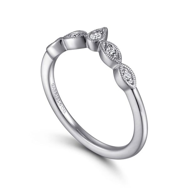 14K White Gold Vintage Curved Diamond Anniversary Band Image 3 Koerbers Fine Jewelry Inc New Albany, IN