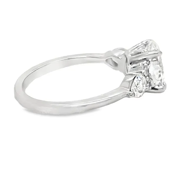 14K White Gold Oval Diamond Ring Image 4 Koerbers Fine Jewelry Inc New Albany, IN