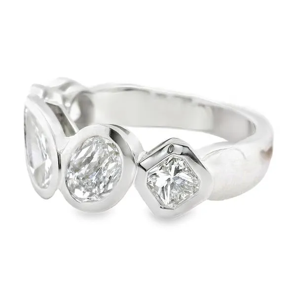 Platinum Diamond 5 Stone Fashion Ring 2,45 CTW Image 2 Koerbers Fine Jewelry Inc New Albany, IN