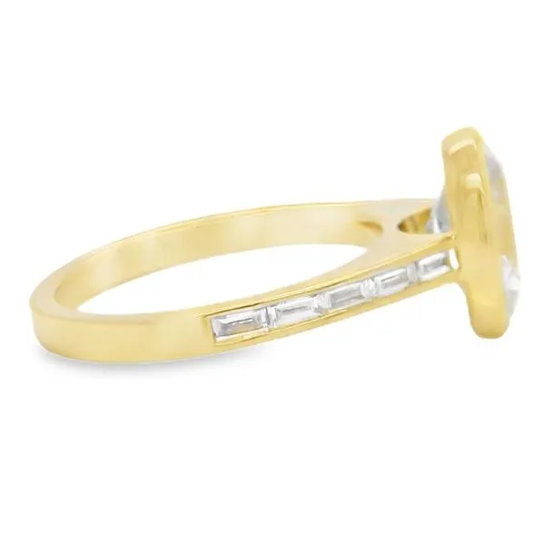 18K Yellow Gold Oval Diamond Engagement Ring Image 2 Koerbers Fine Jewelry Inc New Albany, IN
