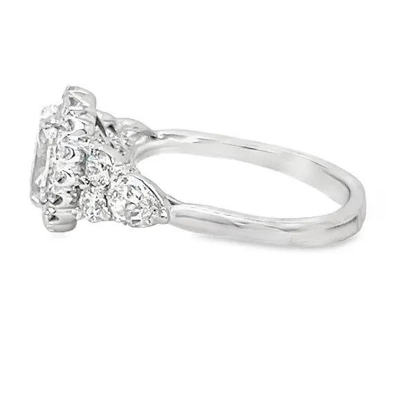 18K White Gold Oval Halo Engagement Ring Image 2 Koerbers Fine Jewelry Inc New Albany, IN
