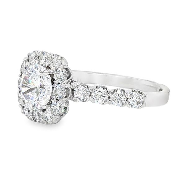 14K White Gold Shared Prong Round Diamond Cushion Halo Image 2 Koerbers Fine Jewelry Inc New Albany, IN