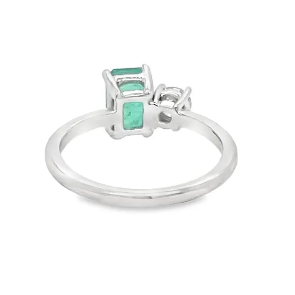 14K White Gold Emerald and Diamond Fashion Ring Image 3 Koerbers Fine Jewelry Inc New Albany, IN