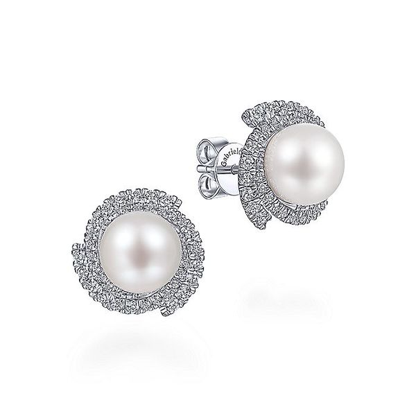 14K White Gold Round Cultured Pearl Swirling Diamond Halo Stud Earrings Koerbers Fine Jewelry Inc New Albany, IN