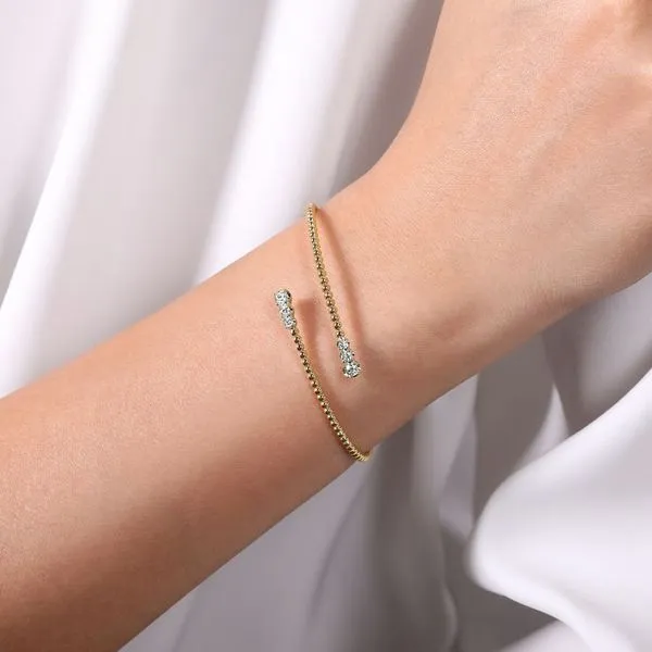 14K Yellow Gold Bujukan Bead Bypass Bangle with Graduating Diamond Caps Image 2 Koerbers Fine Jewelry Inc New Albany, IN
