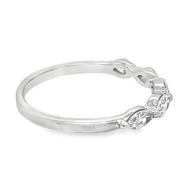 Estate 14K White Gold Diamond Wedding Band Image 3 Koerbers Fine Jewelry Inc New Albany, IN