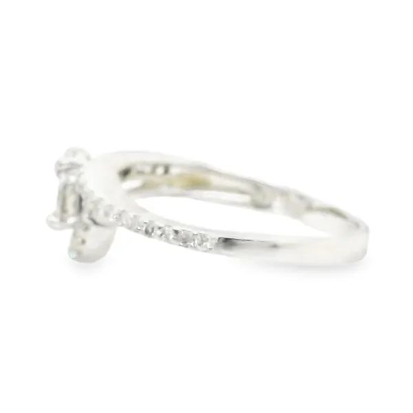 Estate 14K White Gold Diamond Cluster Promise Ring Image 2 Koerbers Fine Jewelry Inc New Albany, IN