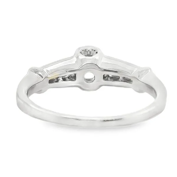 Estate Platinum Diamond Engagement Ring Image 3 Koerbers Fine Jewelry Inc New Albany, IN