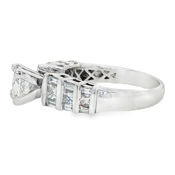 Estate 14K White Gold Side Stone Engagement Ring Image 2 Koerbers Fine Jewelry Inc New Albany, IN