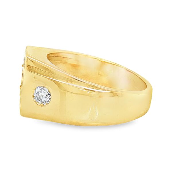 Estate Gent's 18K Yellow Gold Diamond Fashion Ring Image 2 Koerbers Fine Jewelry Inc New Albany, IN
