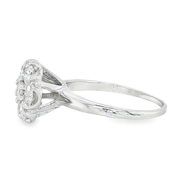 Estate 14K White Gold 7 Diamond Cluster Ring Image 2 Koerbers Fine Jewelry Inc New Albany, IN